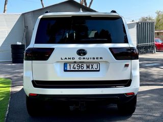 Toyota Land Cruiser 300 3.3 diesel