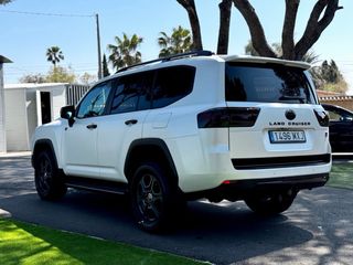 Toyota Land Cruiser 300 3.3 diesel