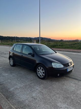 Volkswagen Golf 1.9 tdi 105 cv