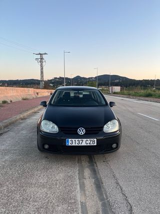 Volkswagen Golf 1.9 tdi 105 cv