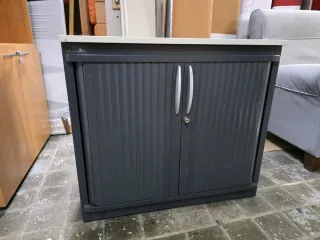 Armario metálico puertas correderas