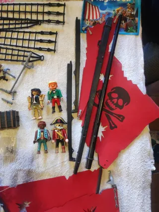 Barco Pirata Playmobil 3174 con figuras