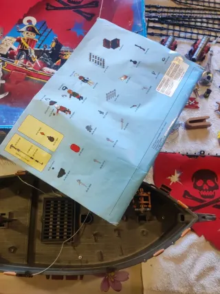 Barco Pirata Playmobil 3174 con figuras