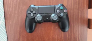 PlayStation 4 Slim Negra