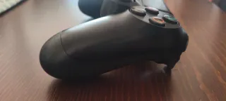 PlayStation 4 Slim Negra