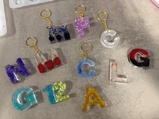 Portachiavi a forma di cuore e farfalla, lettere