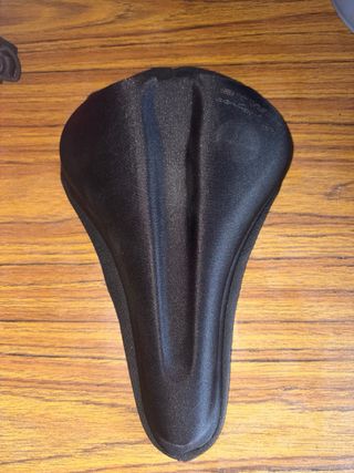 Funda sillín bicicleta acolchada negra