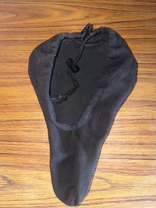 Funda sillín bicicleta acolchada negra