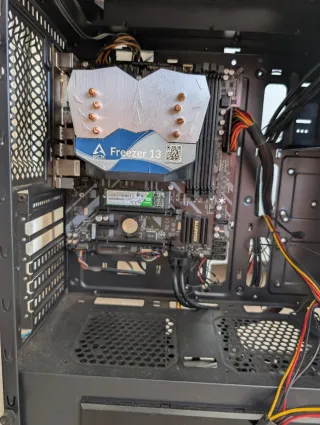 Placa Base Gigabyte AM4 no carga el SO