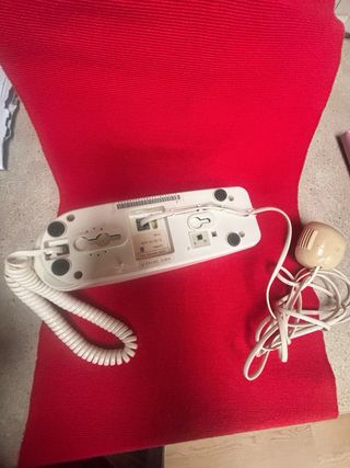 Telefono modello Ghibli compatto, con tastiera