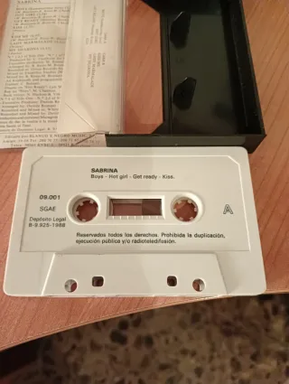 CASSETTE ANTIGUO SABRINA AÑOS 80