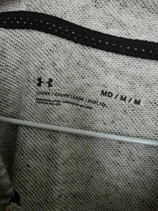 Sudadera Under Armour gris con cremallera