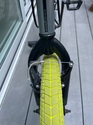 Bicicleta BMX Decathlon plateada