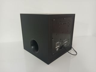 Soundbar Yamaha YAS-201 con Subwoofer YAS-CU210