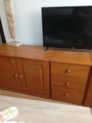 Mueble salón madera