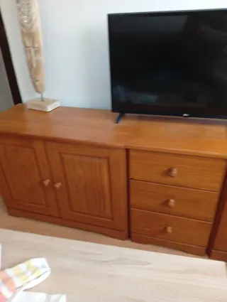 Mueble salón madera