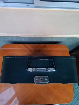 Máquina de escribir Olivetti Maritsa 12