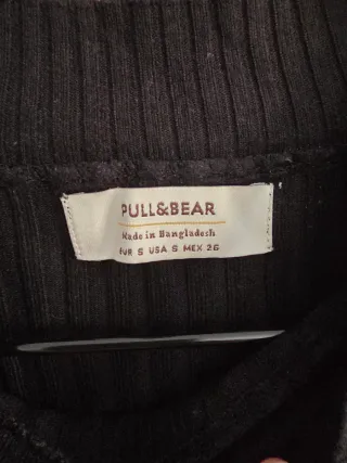 Jersey Pull&Bear negro cuello alto