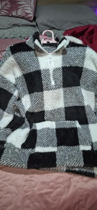 Sudadera polar cuadros blanco y negro Talla L