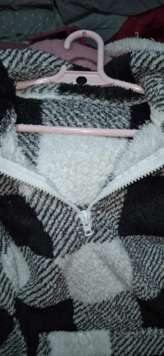 Sudadera polar cuadros blanco y negro Talla L