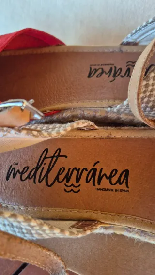 Alpargatas Mediterránea Rojas y Beige