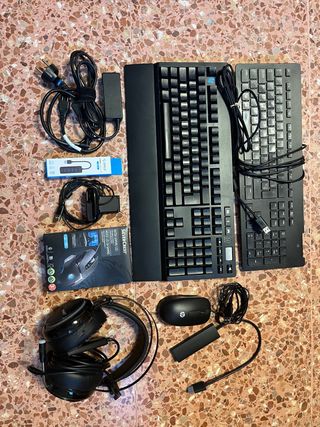 Pack Teclados, Ratón, Auriculares y Accesorios
