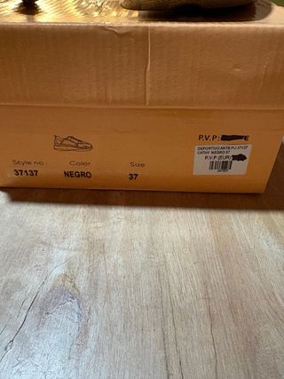 Zapatillas deportivas negras y multicolor