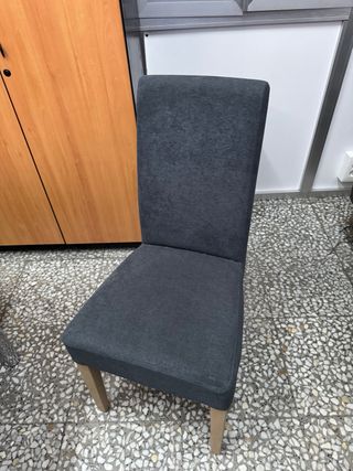 Mesa cristal negra 4 sillas tapizadas