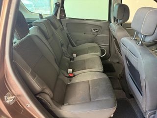 Renault Grand Scenic 2010