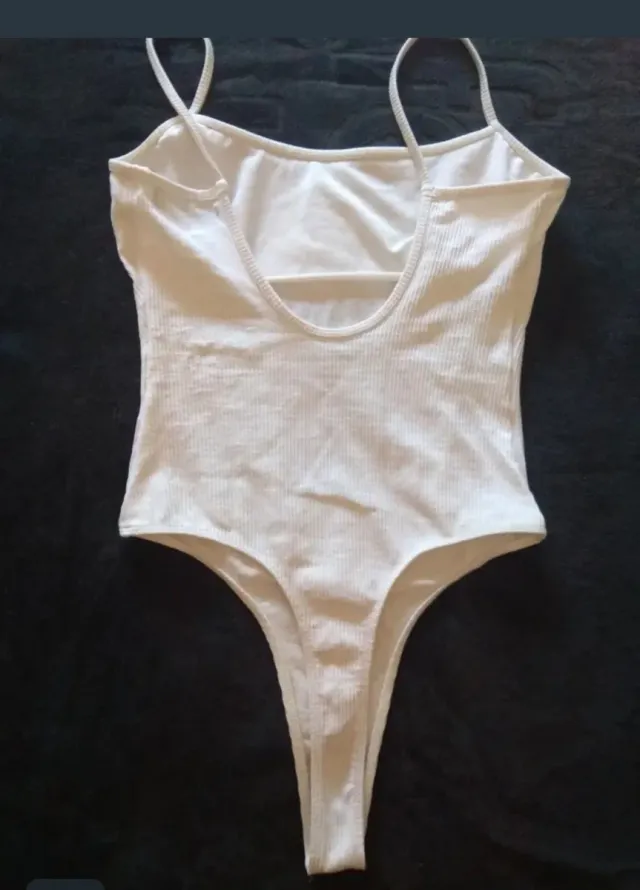 Bodys BERSHKA Crochet Blanco y lineas