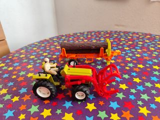 Tractor de juguete