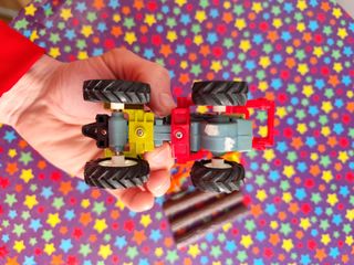 Tractor de juguete