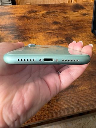 iPhone 11 Verde 64GB