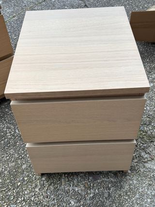 Mesitas de noche Ikea madera