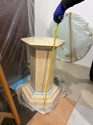 Mesa cristal pie mármol macizo