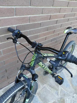 Bicicleta Moondraker Finalist 24