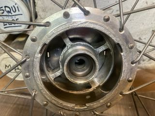 Rueda delantera Mobylette 17 pulgadas