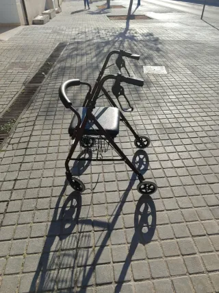Andadores y silla de ruedas