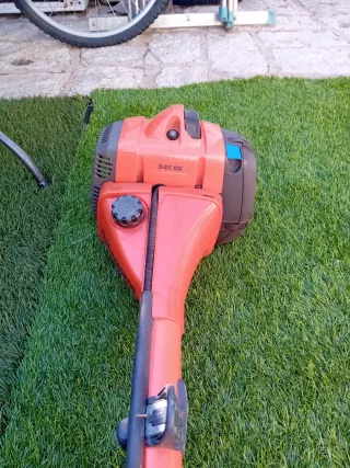 Desbrozadora naranja