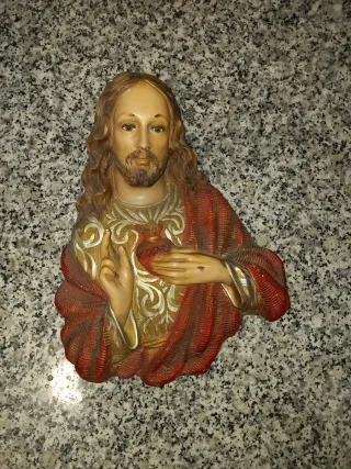 Corazón de Jesús figura
