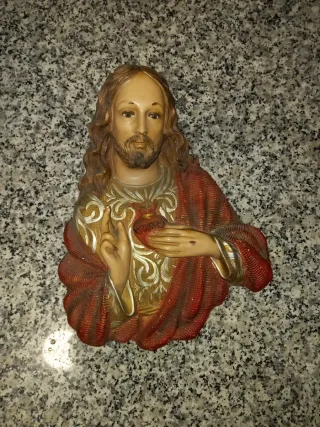 Corazón de Jesús figura