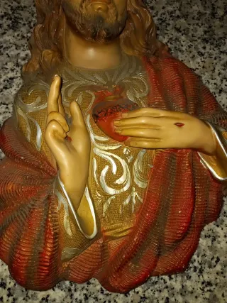 Corazón de Jesús figura