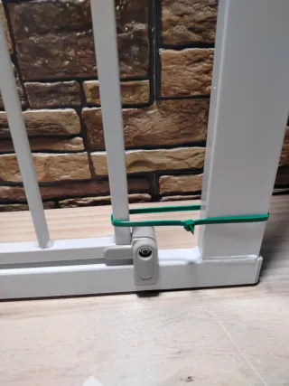 Safety 1st AUTO CLOSE Puerta de seguridad 73-80 cm