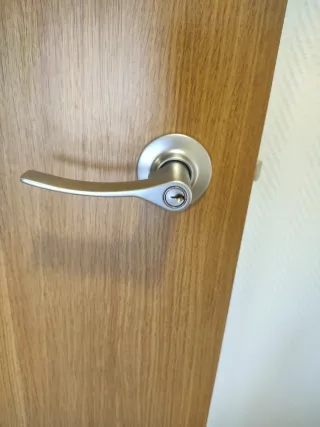 Puerta de madera para casa