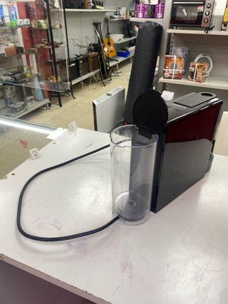 CAFETERA NESPRESSO: KRUPS (NEGRA)