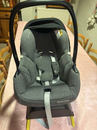 Silla Maxi-Cosi Cabrio Fix i-Size y base isofix