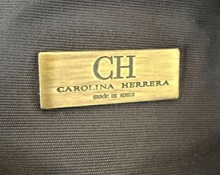 Bolso Carolina Herrera con tachas.