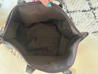 Bolso Carolina Herrera con tachas.