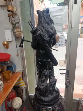 Escultura Nativo Americano Grande