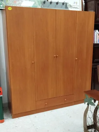 Armario grande 4 puertas